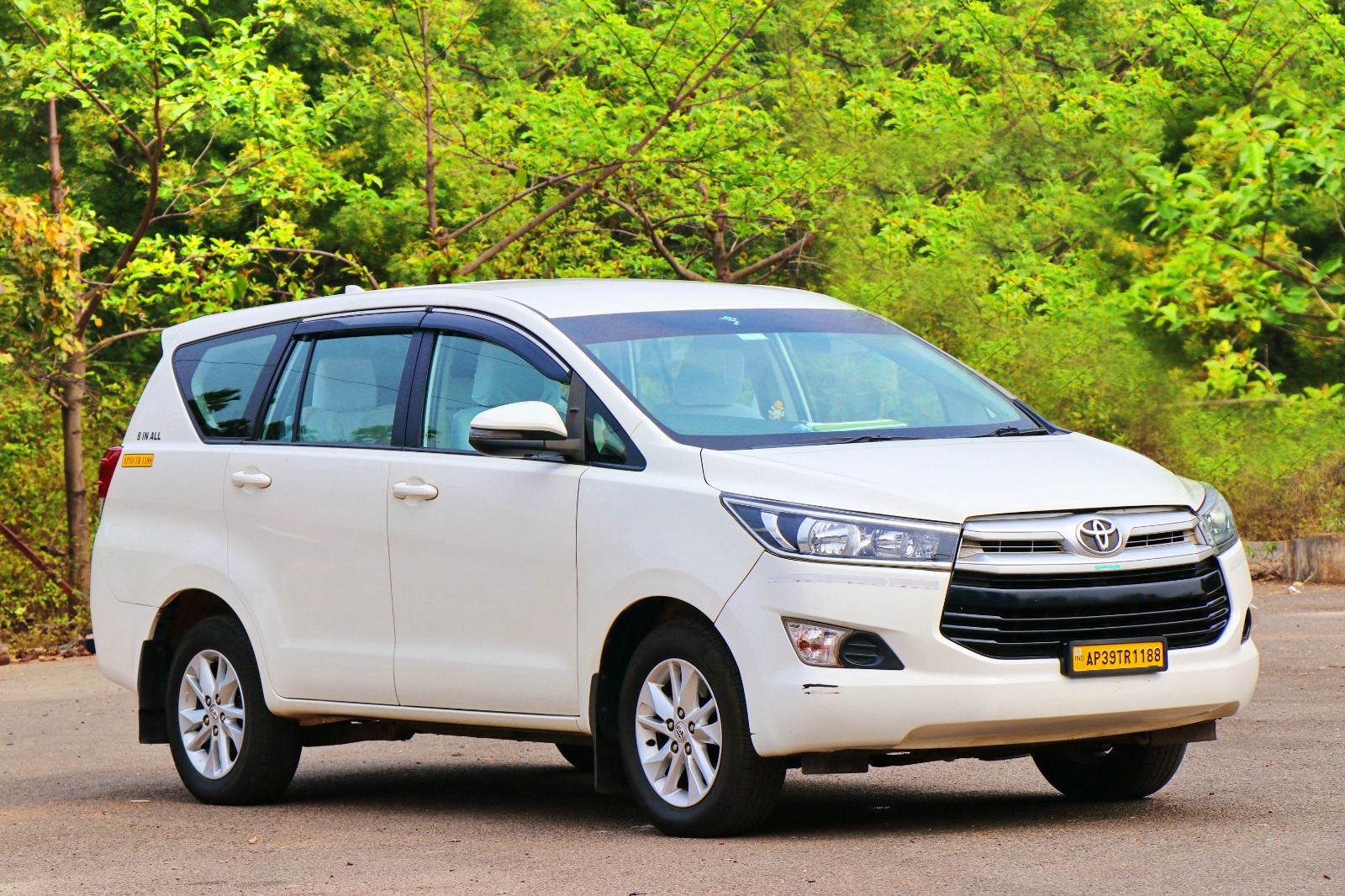 SUV (7+1)